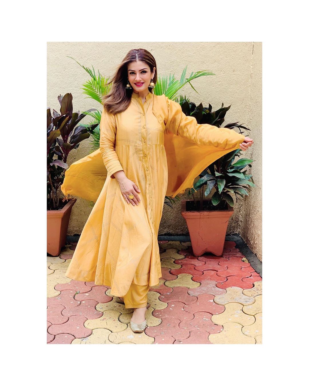 Raveena Tandon gives fashion goals with her latest lehenga avatar ...