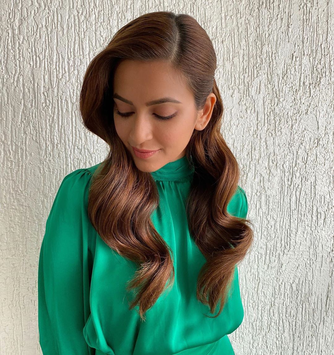 Kriti Kharbanda Goes Green With Her Latest Pictures The Indian Wire