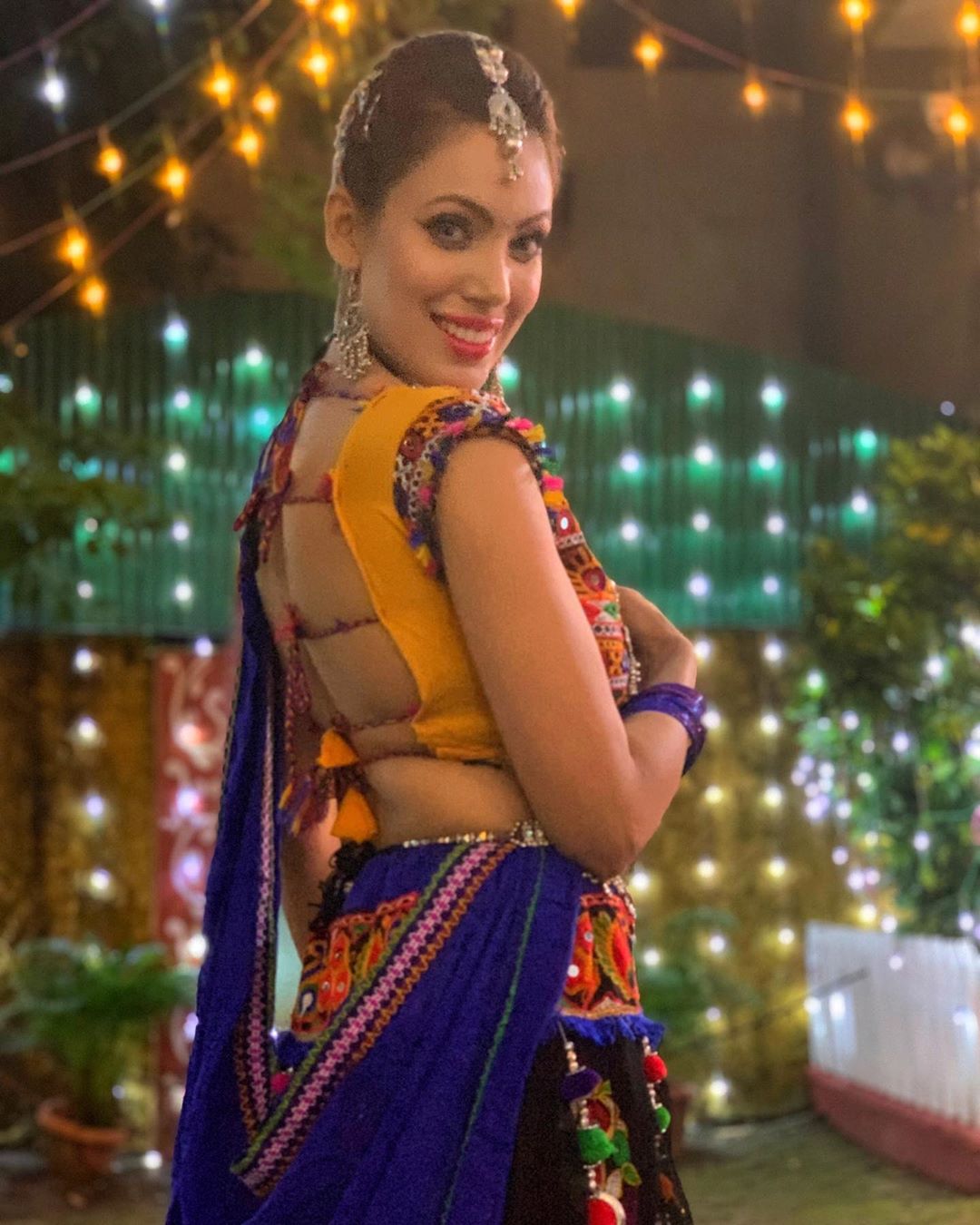 Munmun Dutta looks alluring in her latest traditional outfit - The ...