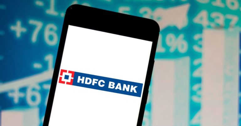Hdfc Bank Aims Ten Fold Increase In Customer Base Over The Next Three Years The Largest Private 3516